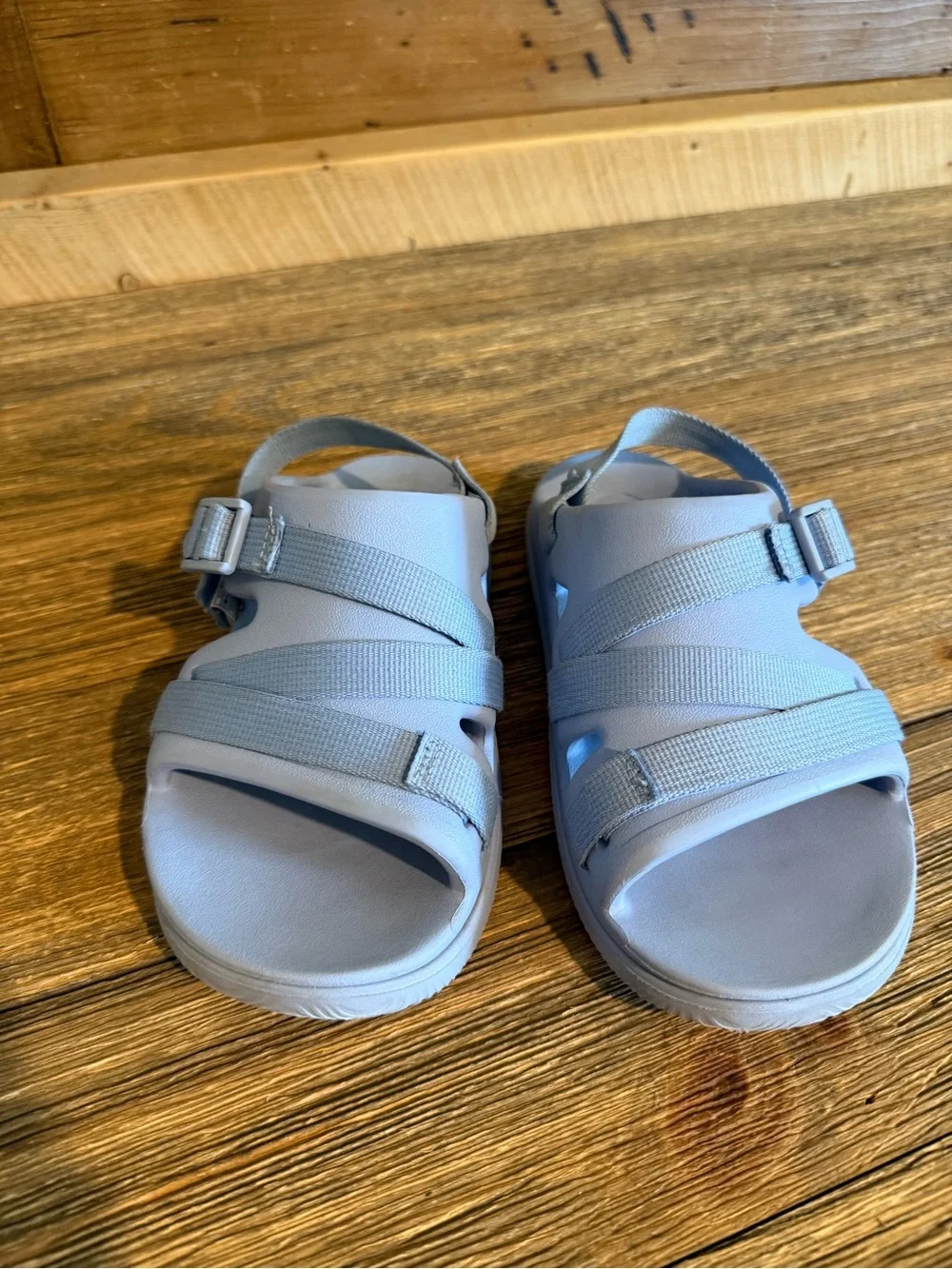 Chaco comfortable light